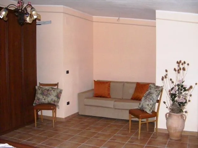 Agriturismo Trivilini Farm stay *